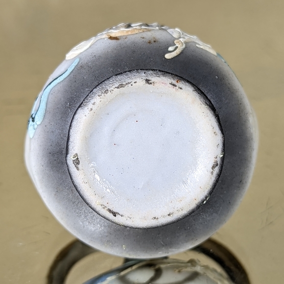 Dragonware Miniature Moriage Urn Vase Vintage Enamelware 2x2 in - Picture 3 of 5